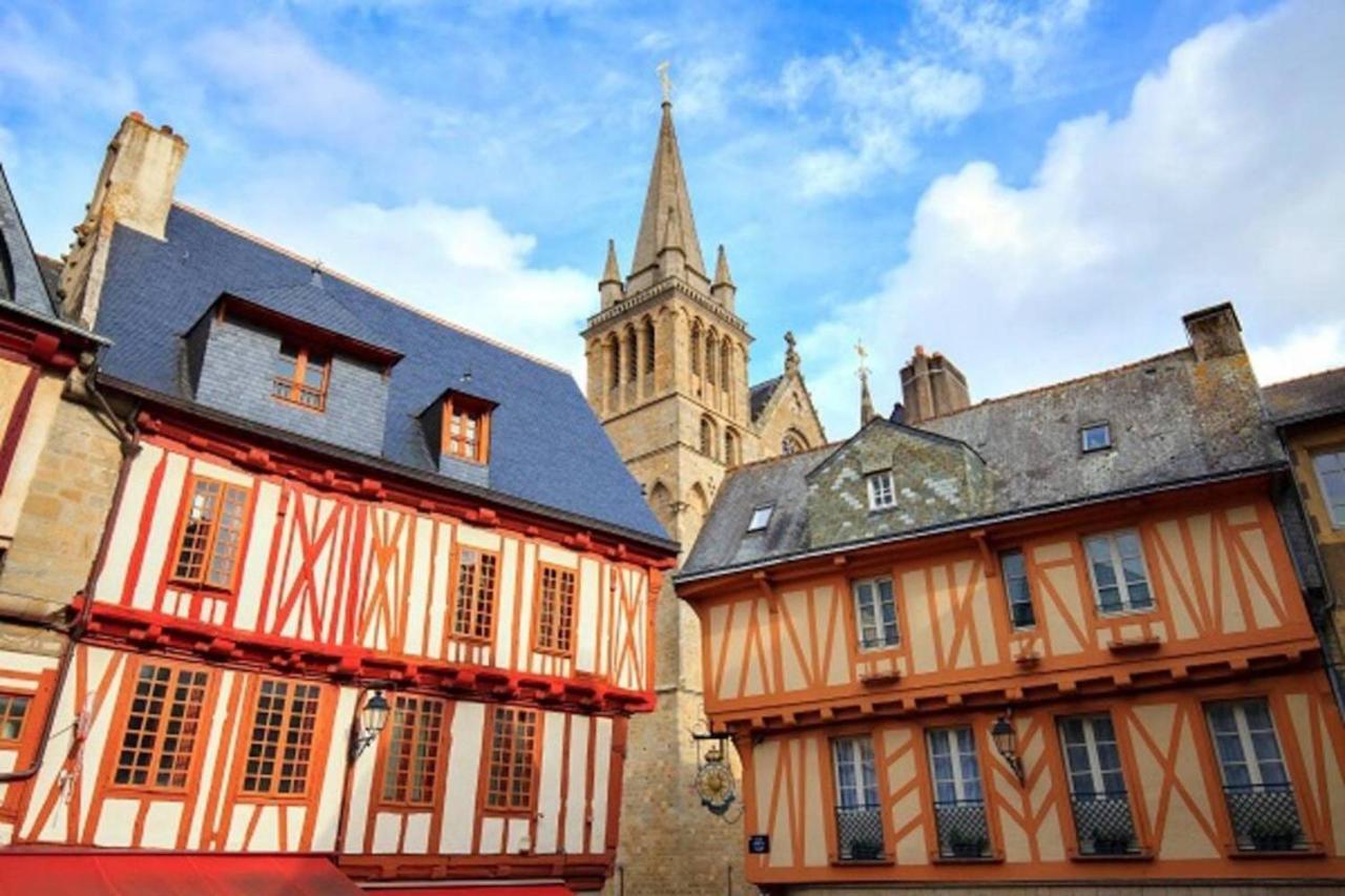 Appartement Studio De Caractere Du Centre Historique De Vannes Extérieur photo